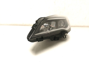Opel Astra K (2015–2021) Scheinwerfer vorne 39047200 - 7