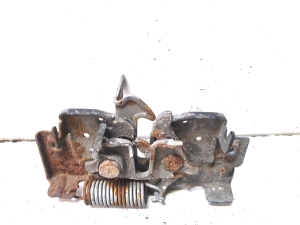 Mazda 6 (2002–2007) Serrure de capot - 2