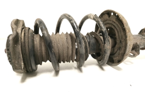 Opel Astra K (2015–2021) Eesmine amortisaator 39039574 - 3