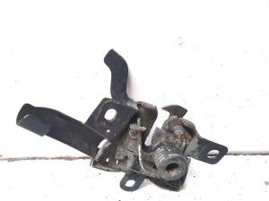 Subaru Legacy IV (2003–2009) Hood latch - 3