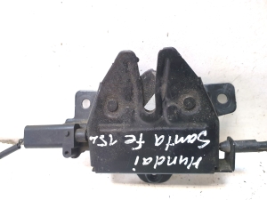 Hyundai Santa Fe (2012–2018) Hood latch - 4