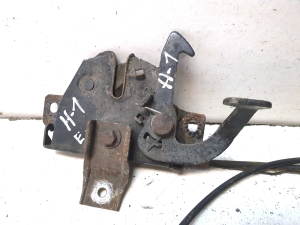 Hyundai H 1 (1997–2007) Hood latch - 2