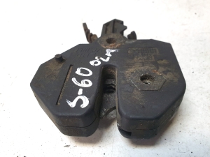 Serrure de capot - 
