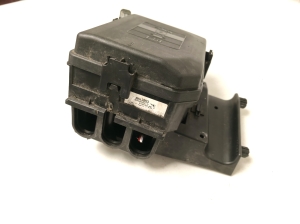 Opel Astra K (2015–2021) Fuse boxes 39040853 - 4