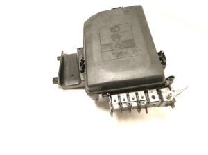 Opel Astra K (2015–2021) Fuse boxes 39040853 - 9