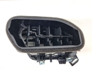 Opel Corsa F (2019–2026) Dashboard air vent grilles 98296384 - 3