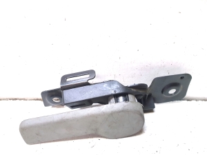 Griff Motorhaubenentriegelung im Innenraum - 1C0823573A