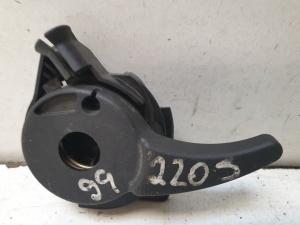 Mercedes Benz S-Class 220 (1998–2005) Hood release handle (interior) - 4