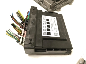 Opel Astra K (2015–2021) Fahrzeugstartsystem 55500630 - 10