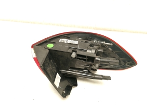 Opel Astra K (2015–2021) Eckleuchte hinten 13427517 - 3