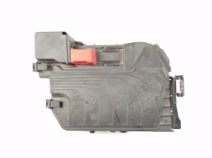 Sicherungskastengehäuse unter der Motorhaube - A2465400024