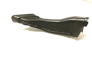 Opel Astra K (2015–2021) Luftansaugschlauch 13367310 - 4