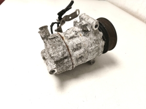 Opel Astra K (2015–2021) Konditsioneeri kompressor 39034464 - 2