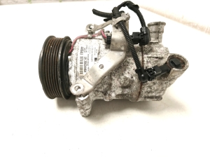 Opel Astra K (2015–2021) Konditsioneeri kompressor 39034464 - 5