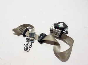 VOLVO XC60 (2017–2026) Front seat belt 32149083 - 3