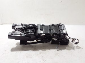 AUDI Q8 (2018–2026) Heater and its parts 4M0820004 - 2