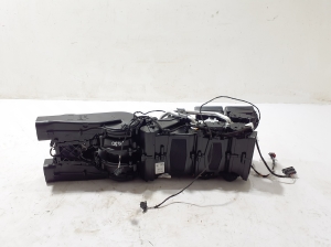 AUDI Q8 (2018–2026) Heater and its parts 4M0820004 - 3