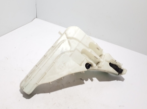 AUDI Q8 (2018–2026) Front washer fluid reservoir 4M0955452 - 3