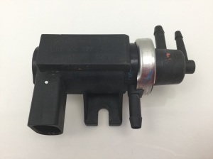 Volkswagen Passat B5 (1997–2005) Magnetventil 1J0906627 - 3