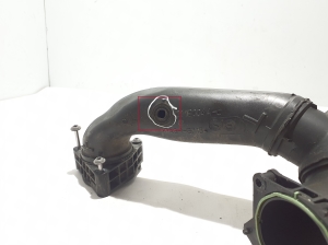 AUDI Q8 (2018–2026) Intercooler hose 06M145674DR - 3