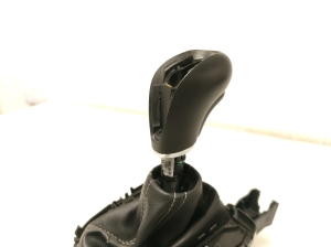Opel Astra K (2015–2021) Käiguvahetusmehhanism ja selle osad 13381370 - 3