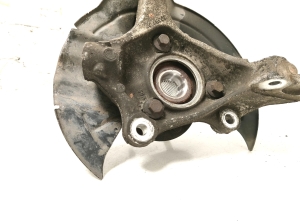 Opel Insignia (2017–2026) Front wheel hub - 2