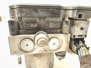 Opel Insignia (2017–2026) ABS plokk 84330137 - 3