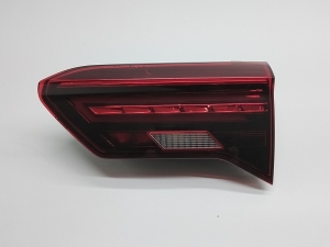Tail light on trunk lid - 2GA945094B