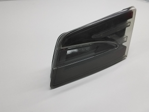 Tesla Model S S (2012–2026) Rückleuchte Heckleuchte innen 1006006F0G - 4