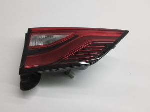Tail light on trunk lid - 41054010S40