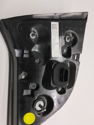 Tesla Model Y Y (2020–2026) Tagaluugi tagatuli ja selle osad 150208900B - 2