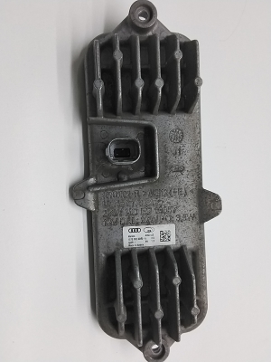 AUDI Q7 (2015–2026) Xenon headlight control unit 1070002R - 2