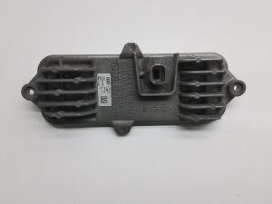 Xenon headlight control unit - 1070002R