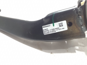 VOLVO V60 (2018–2026) Piduripedaal 32265837 - 2