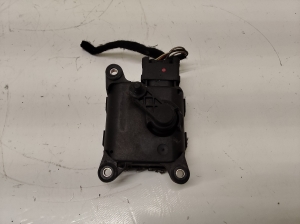 AUDI A6 C5 (1997–2005) Heater flap actuator 4B1820511L - 3