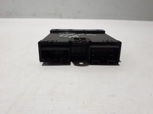 VOLVO V60 (2018–2026) Trunk lid control module 32256098 - 3