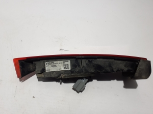 VOLVO V60 (2018–2026) Tagatuli tagaluugil 32228904 - 2