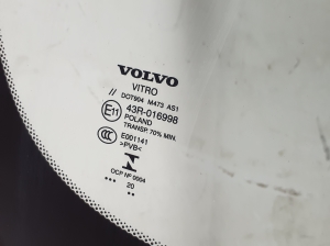 VOLVO V60 (2018–2026) Windshield 31468106 - 5