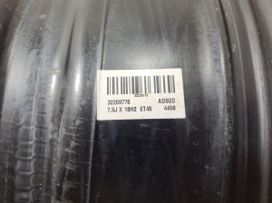 VOLVO V60 (2018–2026) Felge 32209776 - 3