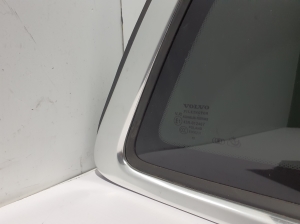 VOLVO V60 (2018–2026) Seitenscheibe hinten (Karosserie) 32132157 - 2