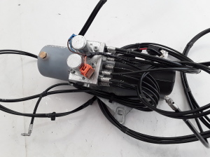 RENAULT Megane II (2002–2009) Dachhebemotor 7701058204 - 8