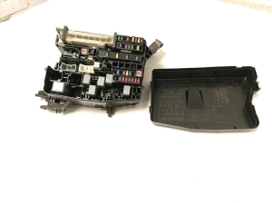   Fuse boxes  - 8211105X50 