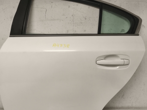 TOYOTA Avensis T27 (2008–2019) Tagumised küljeuksed - 7