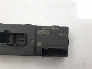 AUDI Q8 (2018–2026) Trunk lid control module 4M8959107A - 2