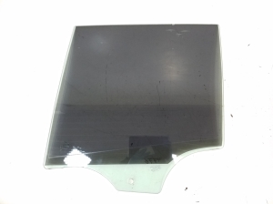   Tagumise külgukse klaas  - 7391673 
