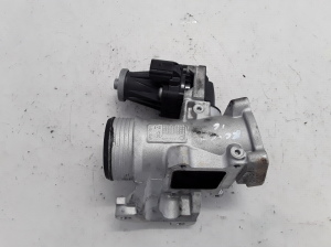  EGR valve 