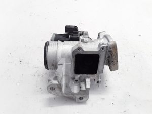  EGR valve 