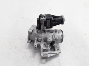  EGR valve 