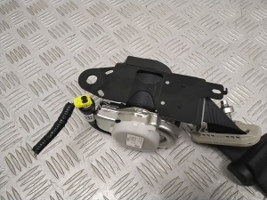 NISSAN Leaf II (2017–2026) Rear seat belt 6382639 - 2