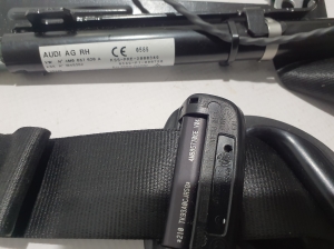 AUDI Q8 (2018–2026) Front seat belt 4M8857706E - 2